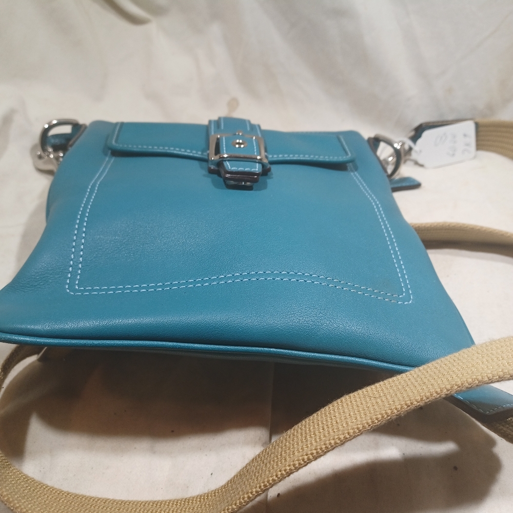 Coach crossbody - Picture 6 of 11